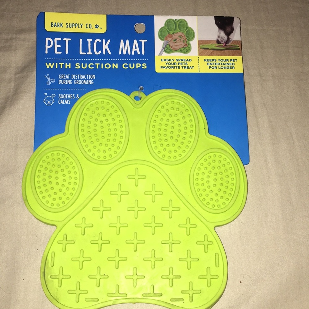 Pet lick Mat with suction cups